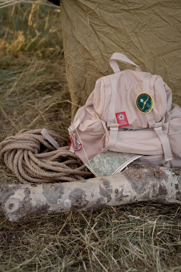 Matériel bivouac militaire : l'équipement essentiel pour vos aventures